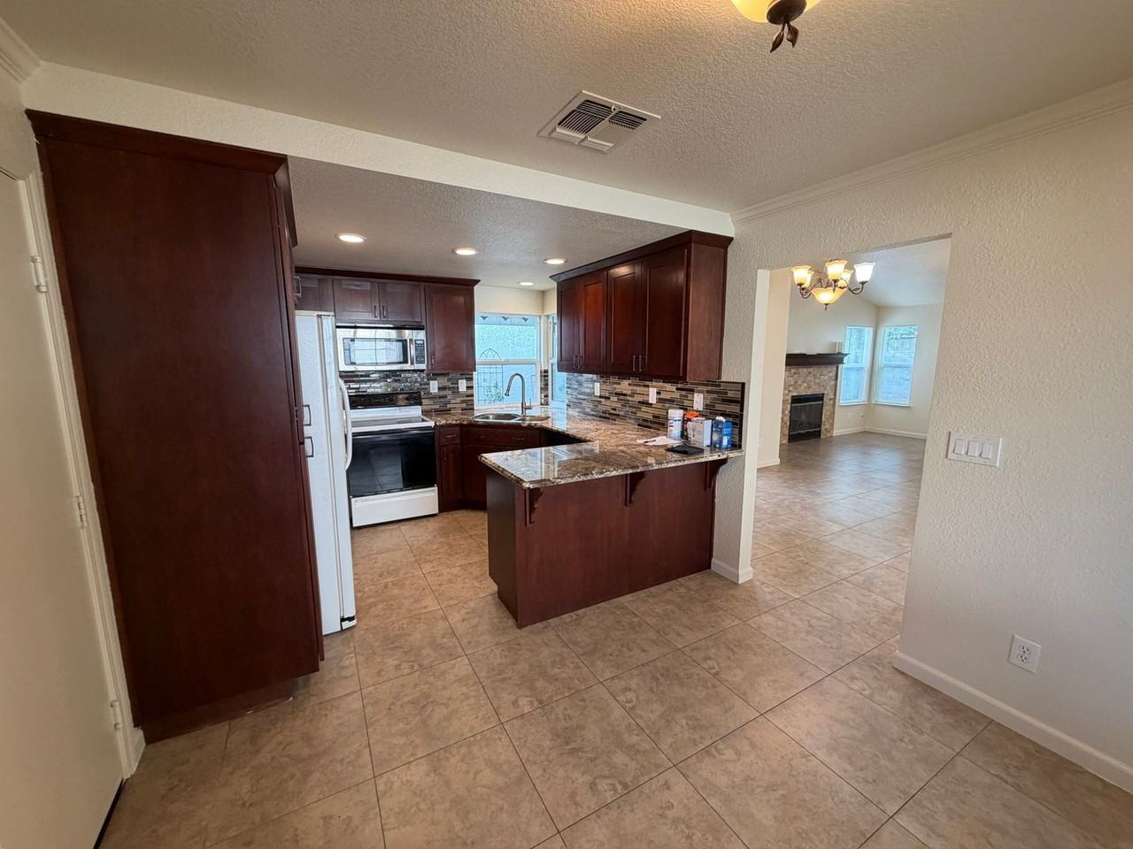 8034 Kelty Ct - Photo 7 of 29