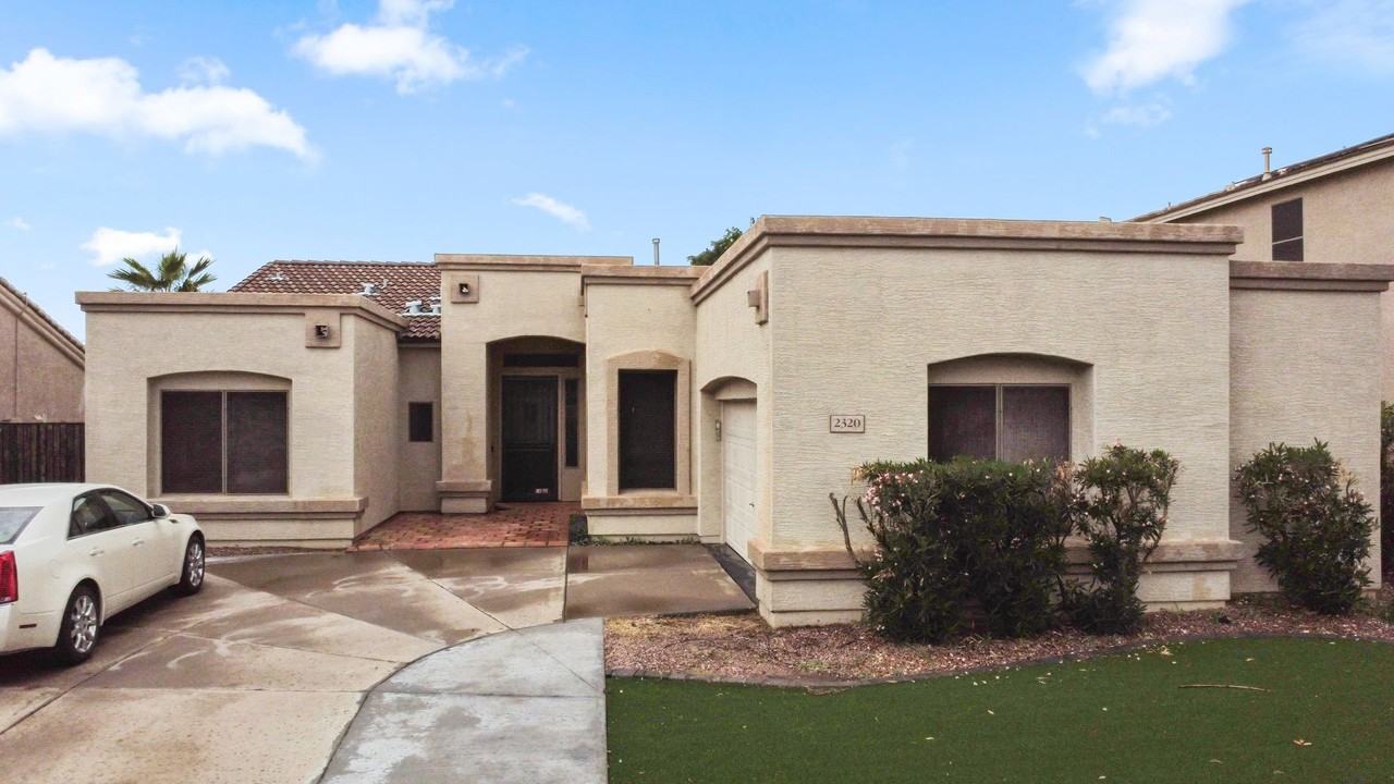 2320 S Sorrelle - Photo 3 of 31