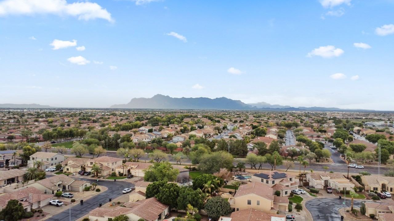 2320 S Sorrelle - Photo 5 of 31