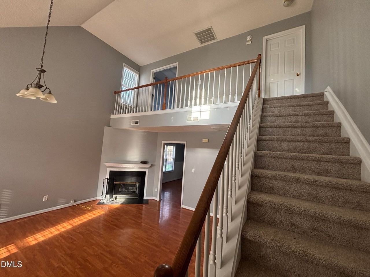 1704 Crag Burn Ln - Photo 2 of 23