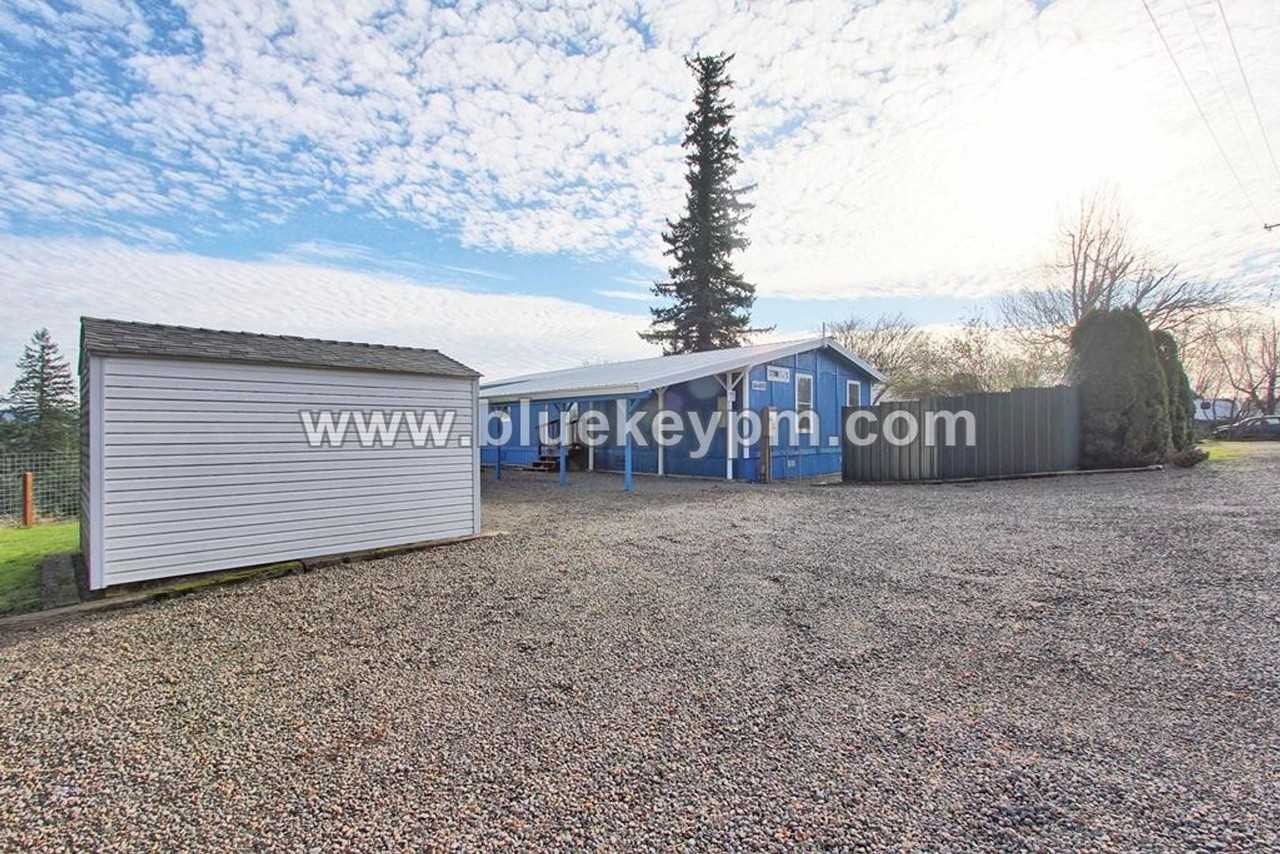 16488 S Henrici Rd - Photo 2 of 17