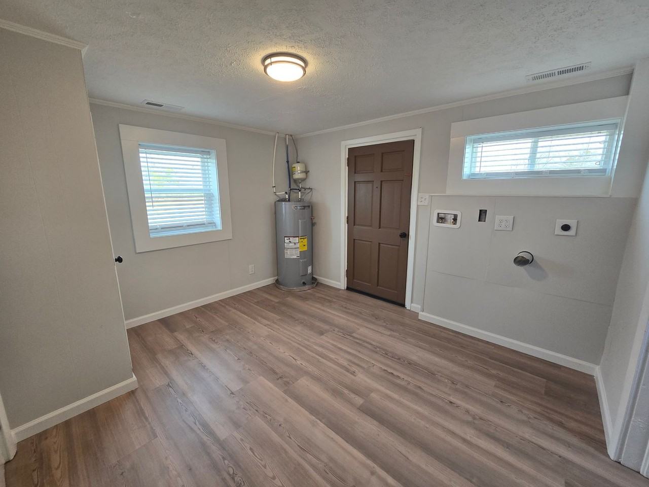 3521 Rosser Pittman Rd - Photo 3 of 19