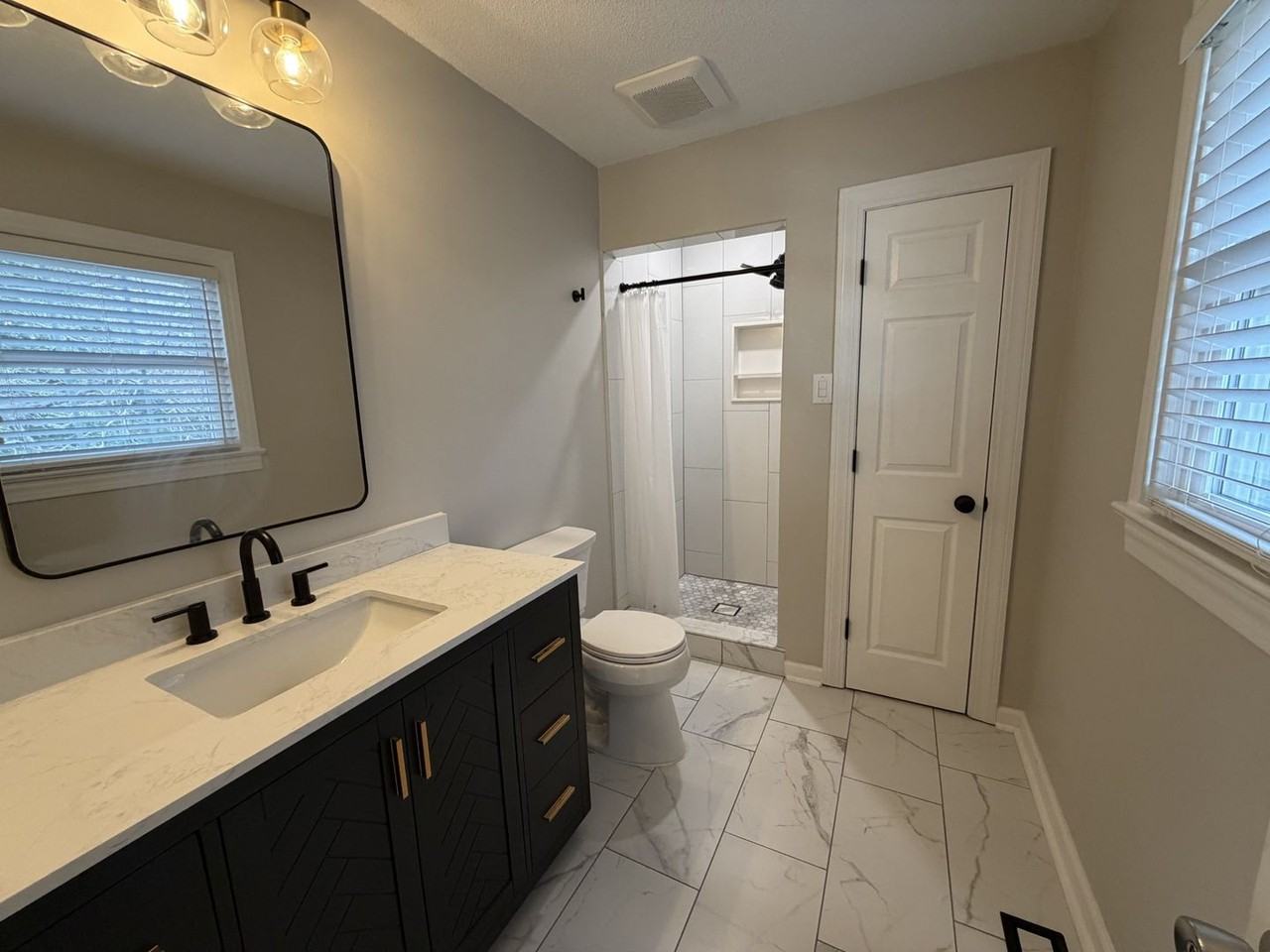 1204 Rodgers Dr - Photo 6 of 12