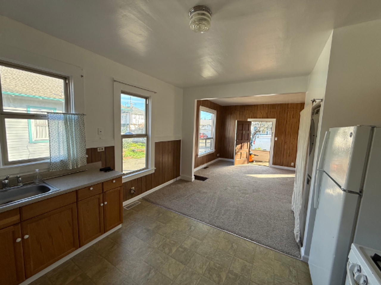 16A West St - Photo 7 of 10