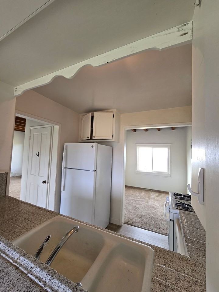 1835 Elevado Rd - Photo 6 of 18