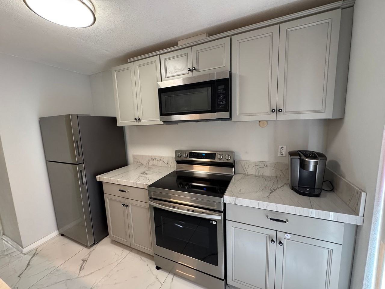 4881 Collwood Blvd - Photo 5 of 16