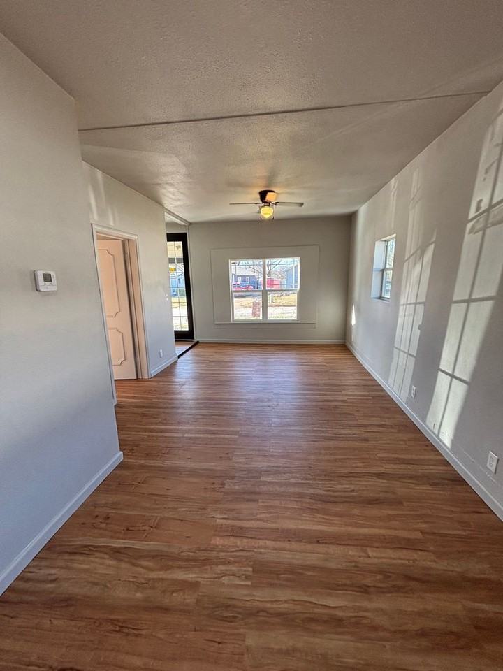 622 H St Nw - Photo 3 of 14