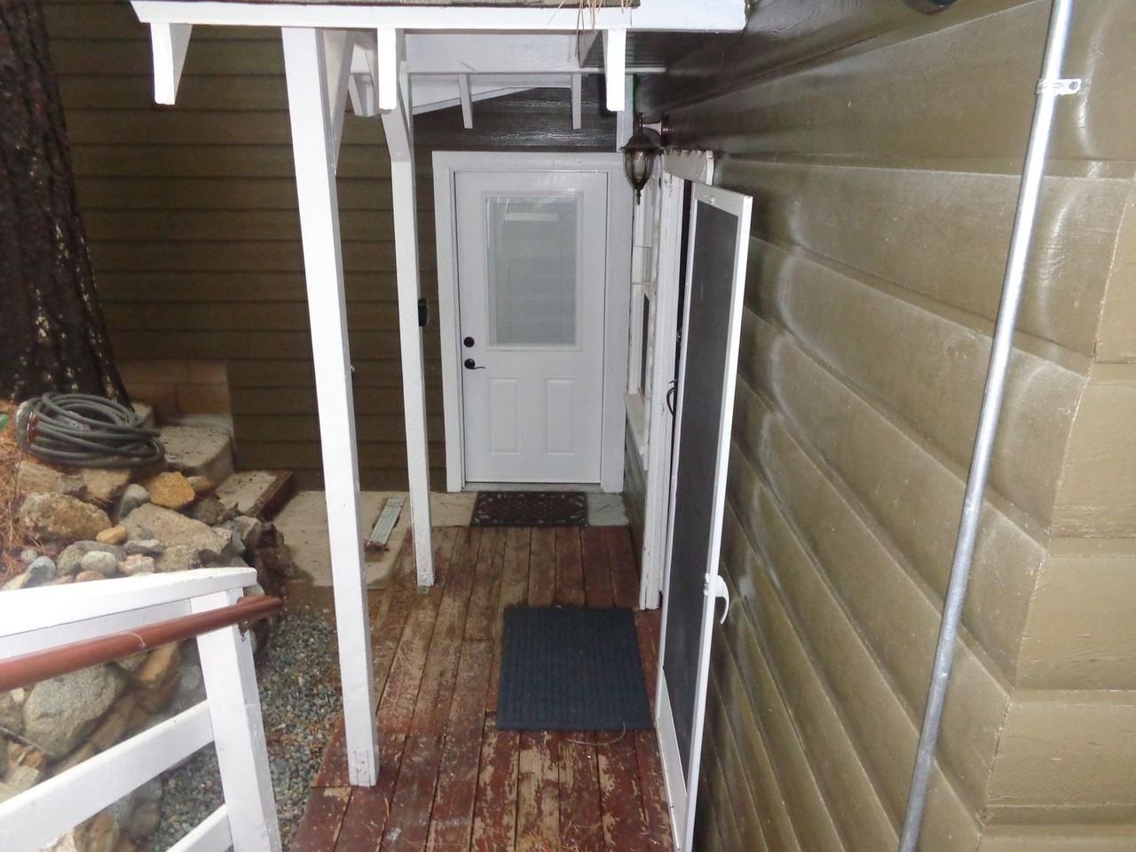 24390 Knoll Cir Dr - Photo 5 of 45