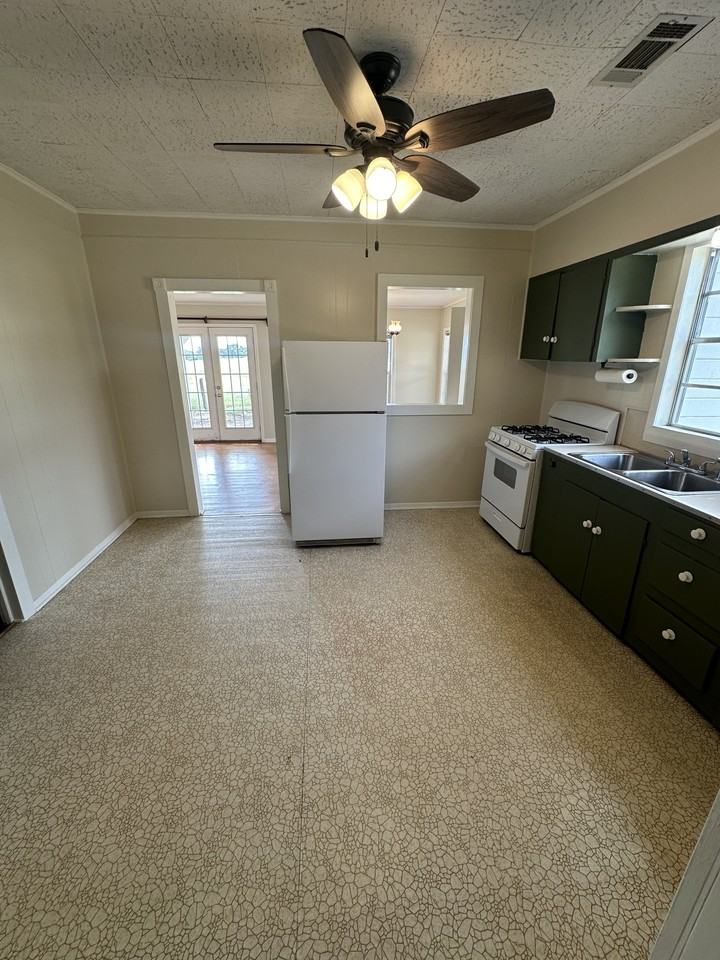 9354 Farm To Market - Photo 5 of 15