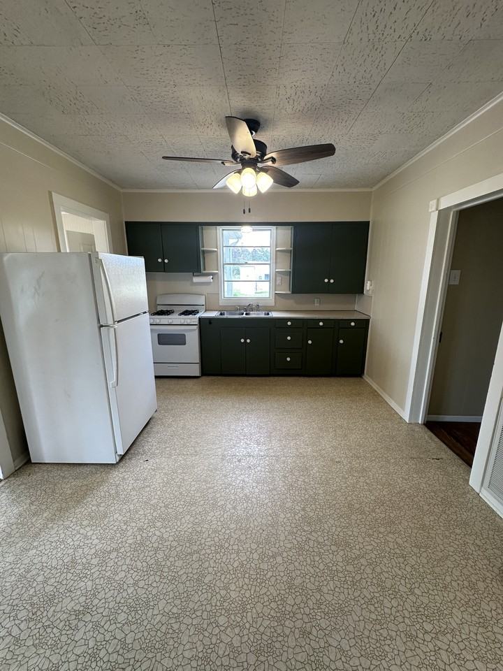 9354 Farm To Market - Photo 6 of 15