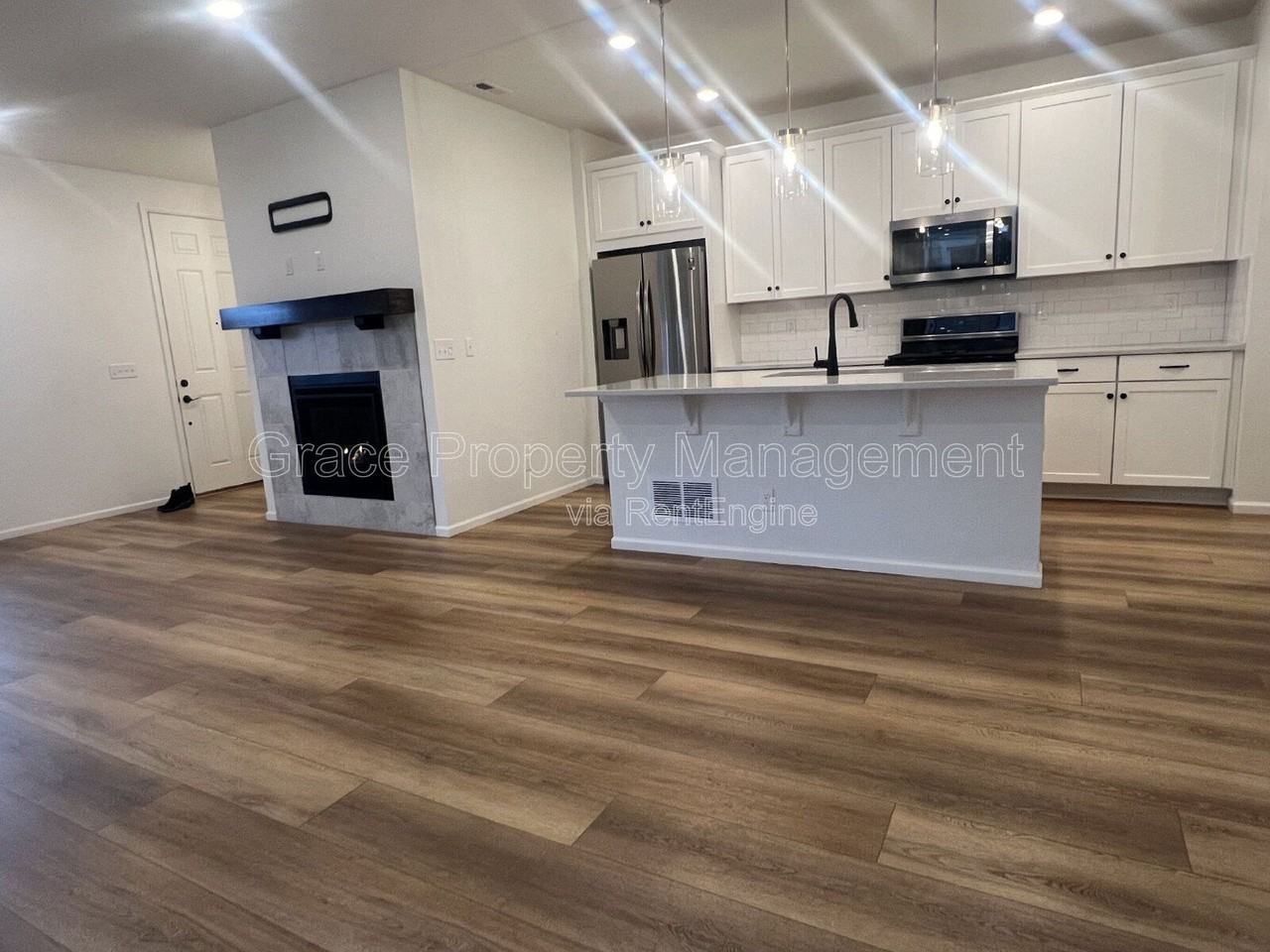 1131 Anker Dr - Photo 5 of 25