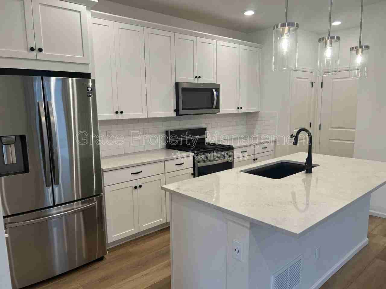 1131 Anker Dr - Photo 7 of 25