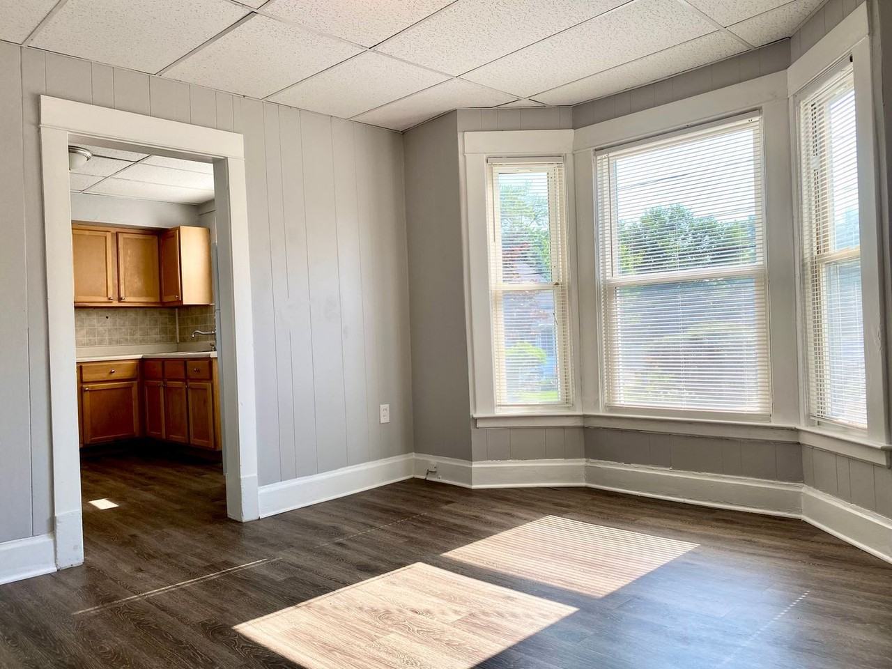 1101 Crosby St Nw - Photo 3 of 6