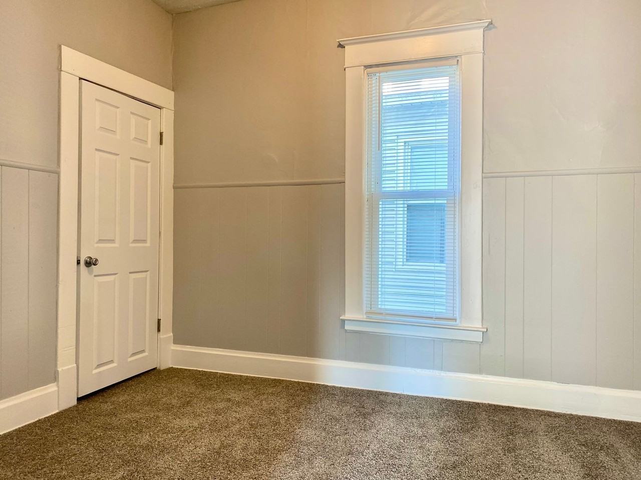 1101 Crosby St Nw - Photo 4 of 6