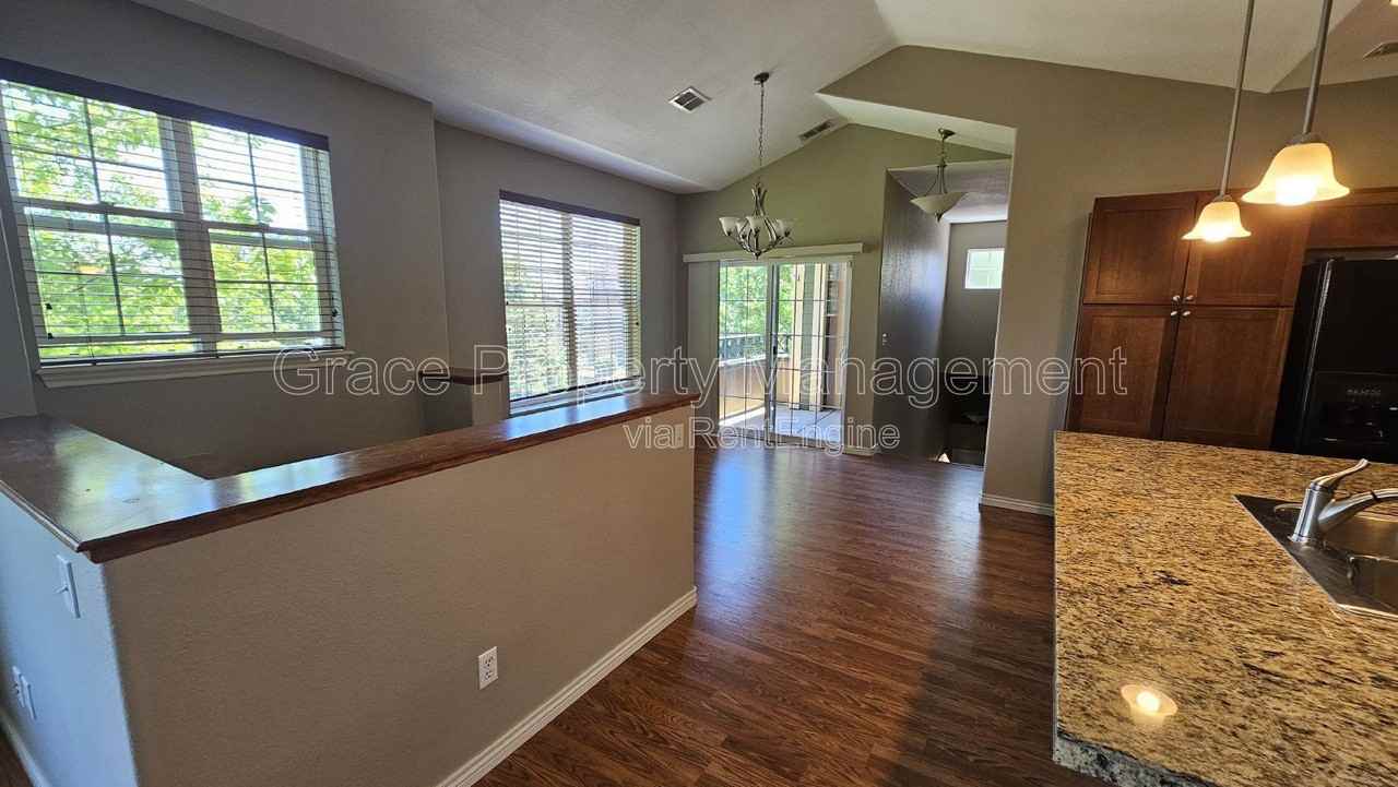 11992 W Long Cir #204 - Photo 4 of 23