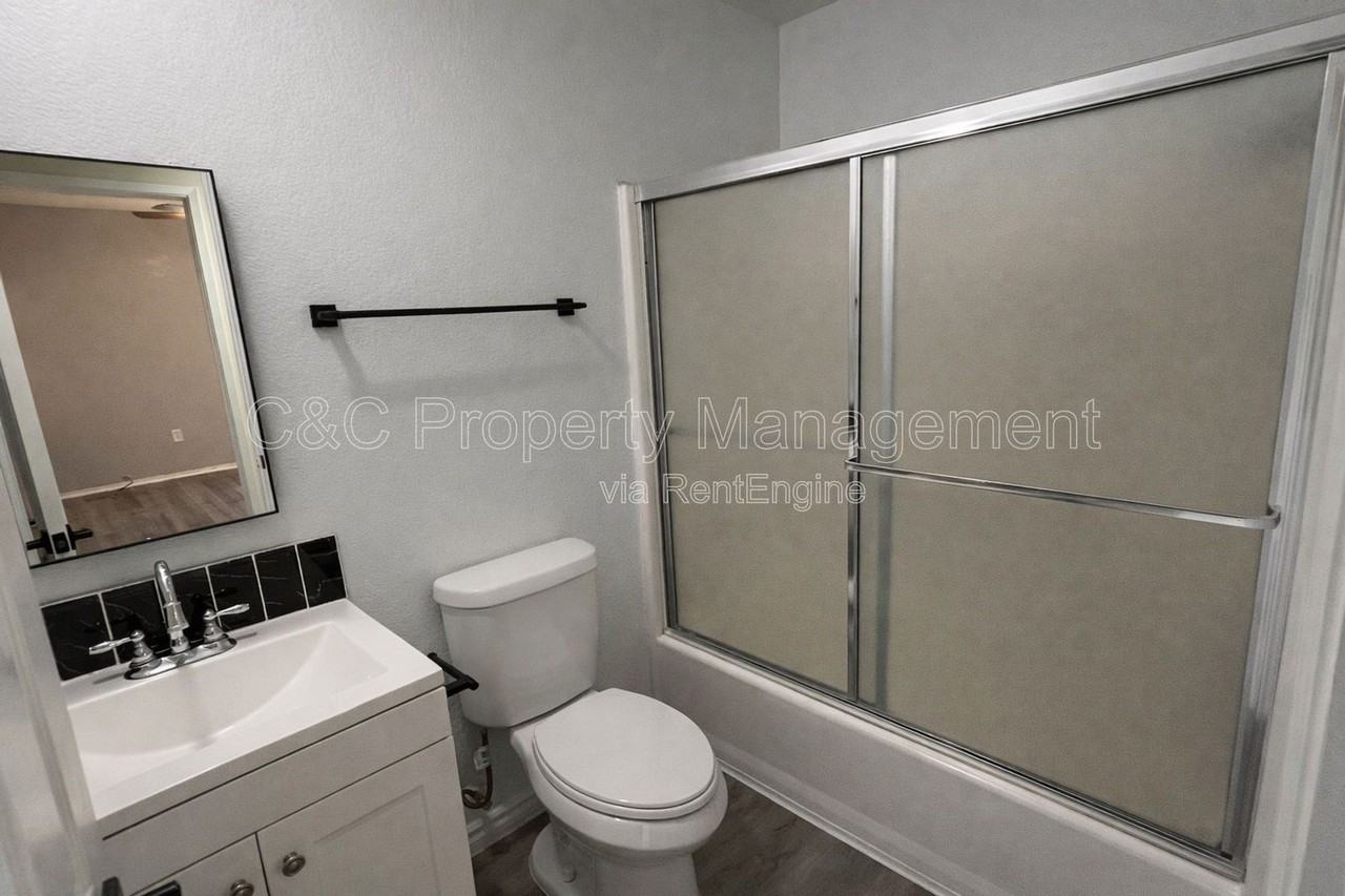 600 Loreli Ln - Photo 6 of 12