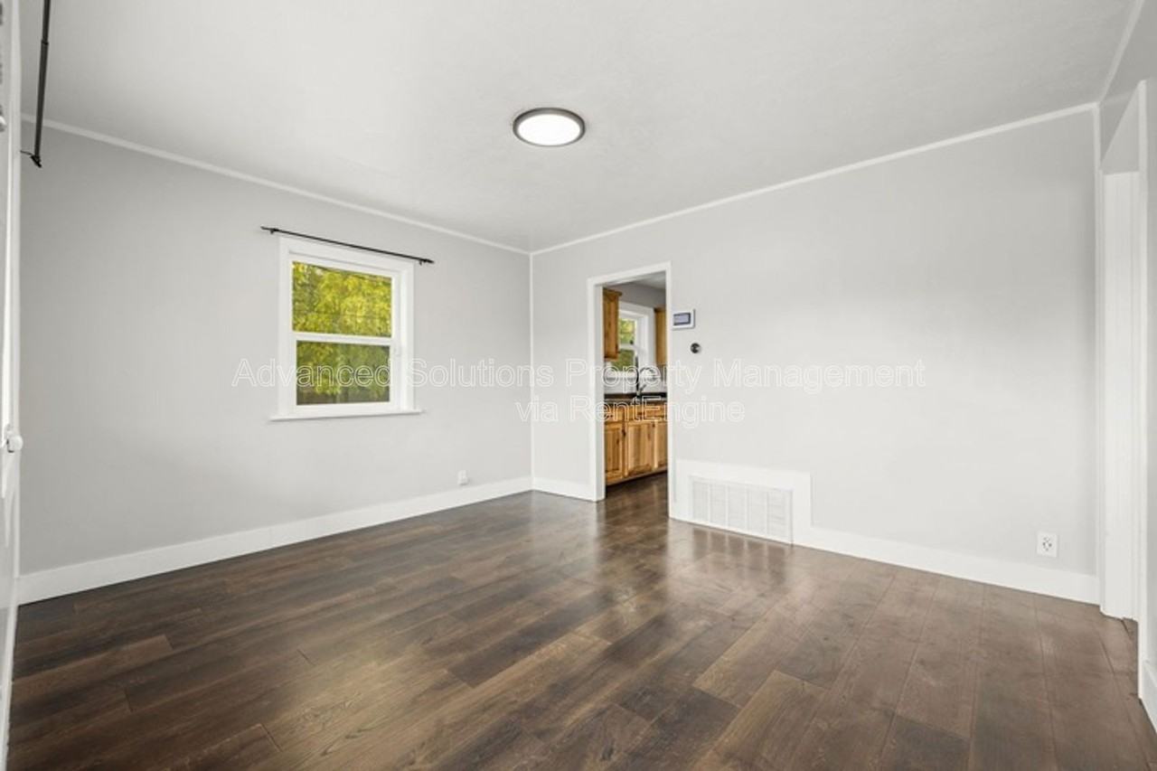 486 W 2nd Ave - Photo 4 of 24