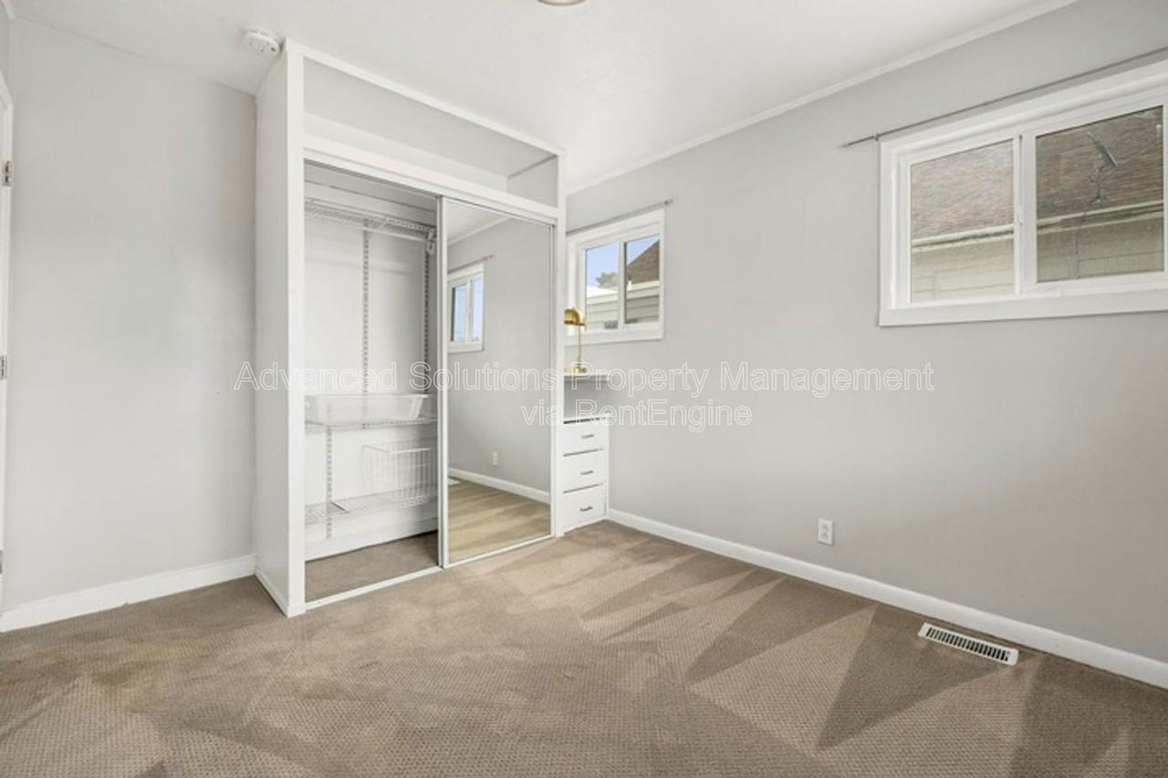 486 W 2nd Ave - Photo 6 of 24