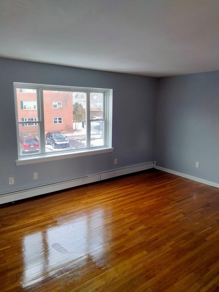 29 Annawan St #D4 - Photo 2 of 6