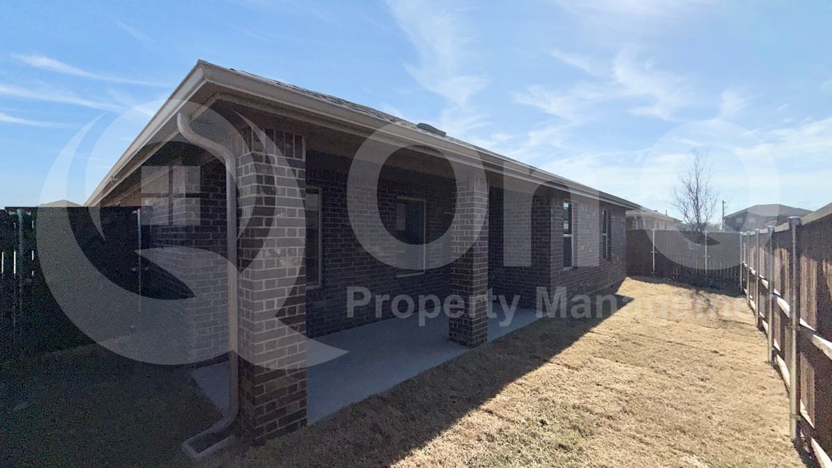 3920 Limestone Bluff Dr - Photo 4 of 23