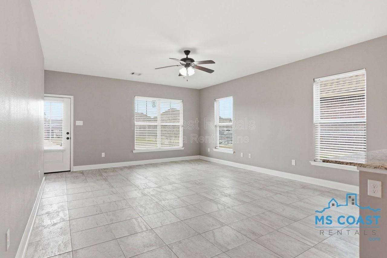 848 Reunion Place Cir - Photo 5 of 26