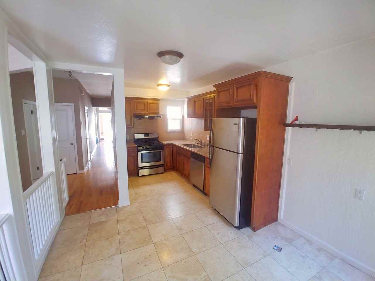 195 Alpine Ter - Photo 3 of 8