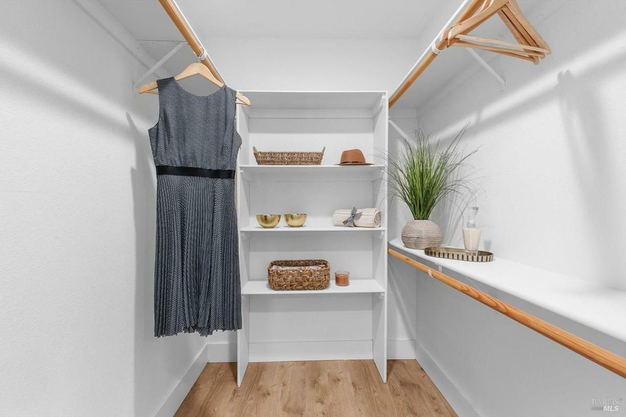 101 Merrill St - Photo 5 of 29