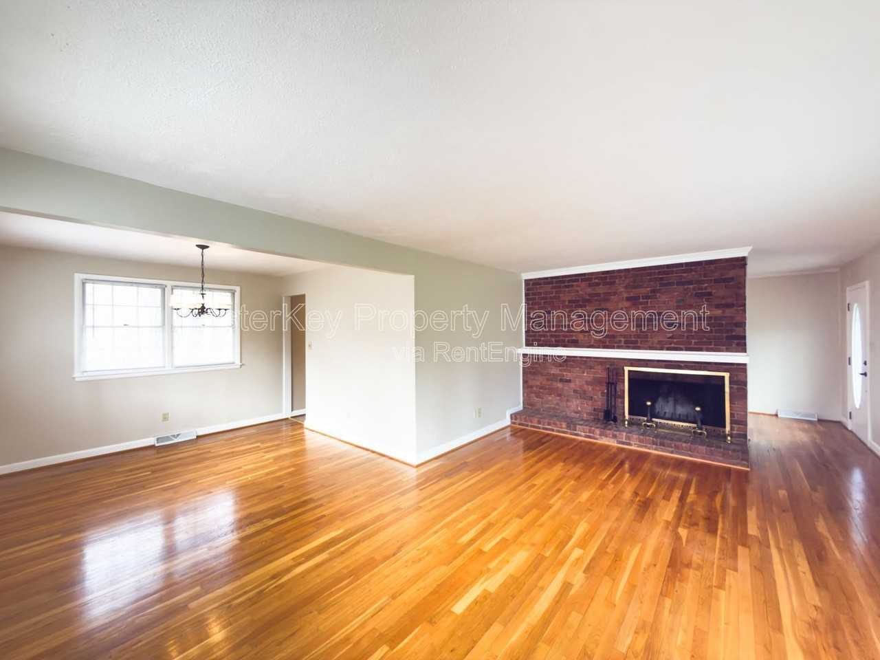 5317 Coronado Dr - Photo 2 of 24