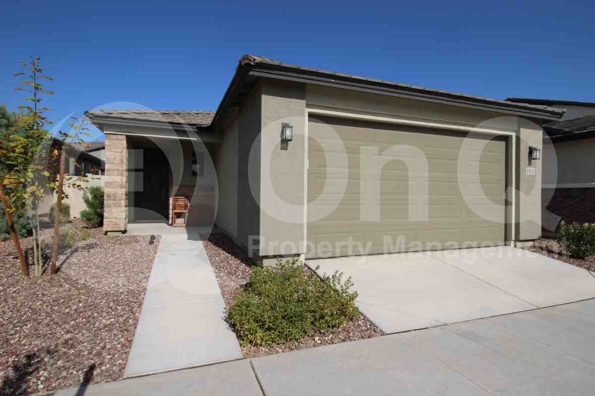 13133 N 146th Ln - Photo 2 of 30