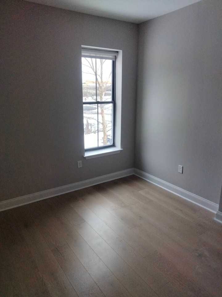 22 Imlay St #B - Photo 7 of 7