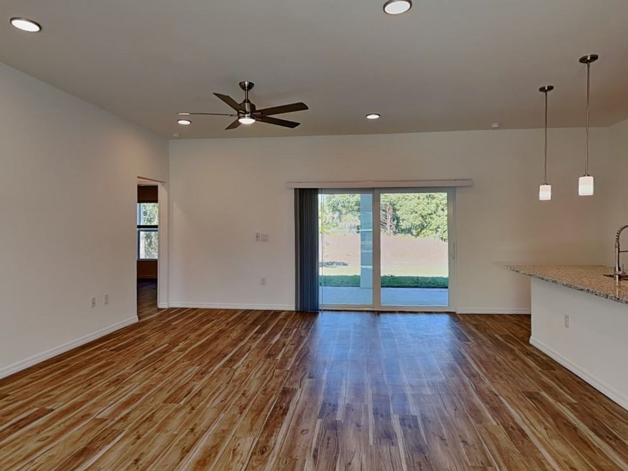 20241 Lorette Ave - Photo 3 of 13