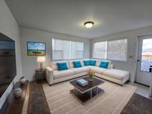 633 Ne Channon Ave - Photo 1 of 1