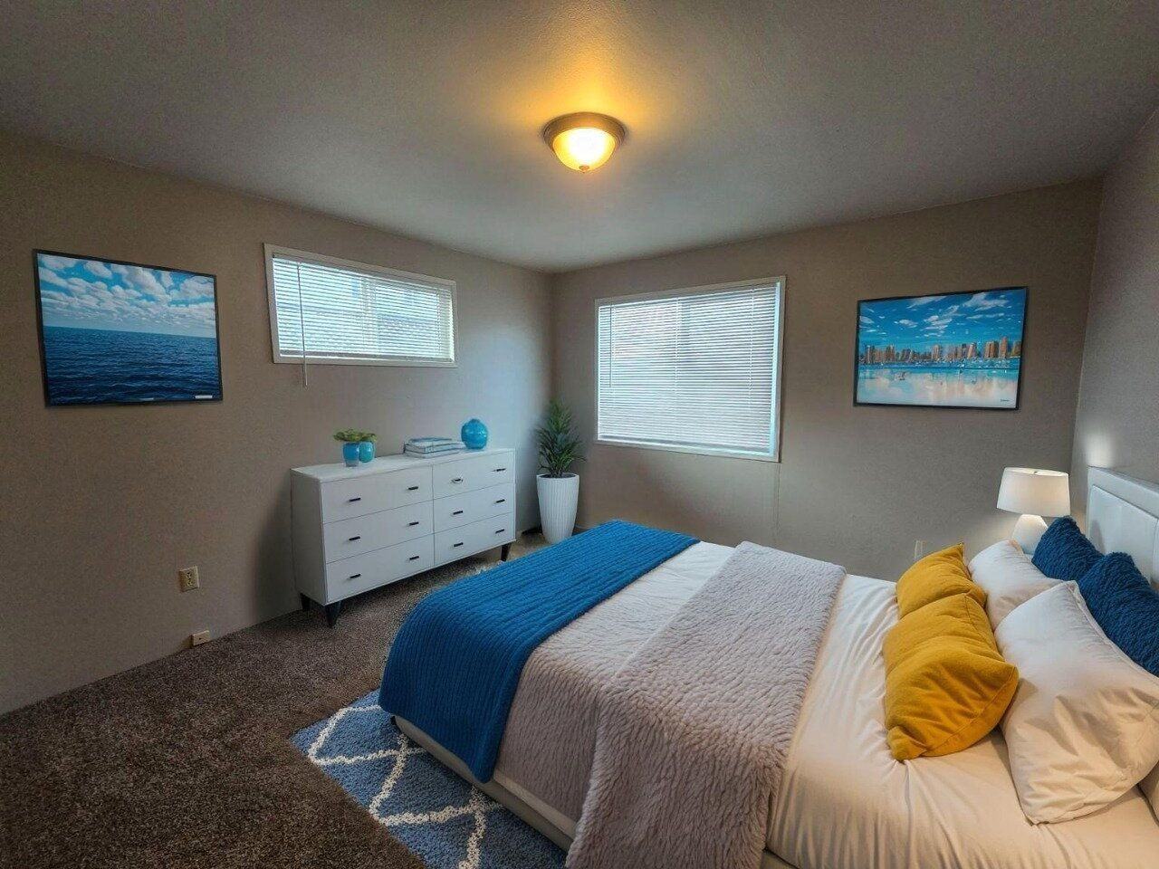 633 Ne Channon Ave - Photo 4 of 15