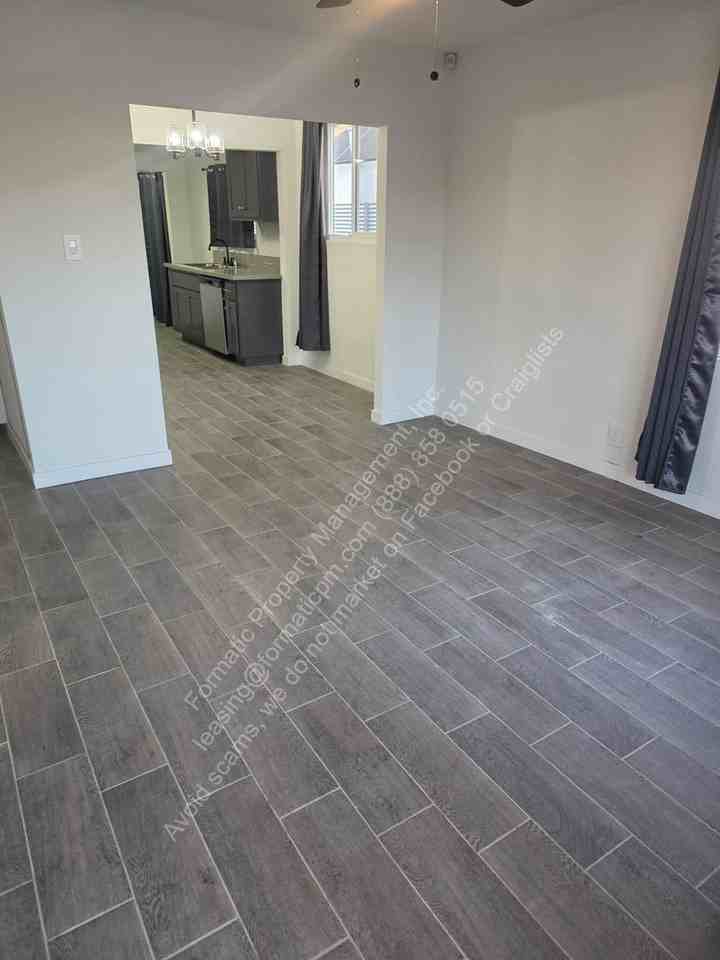 120 E Century Blvd - Photo 2 of 15