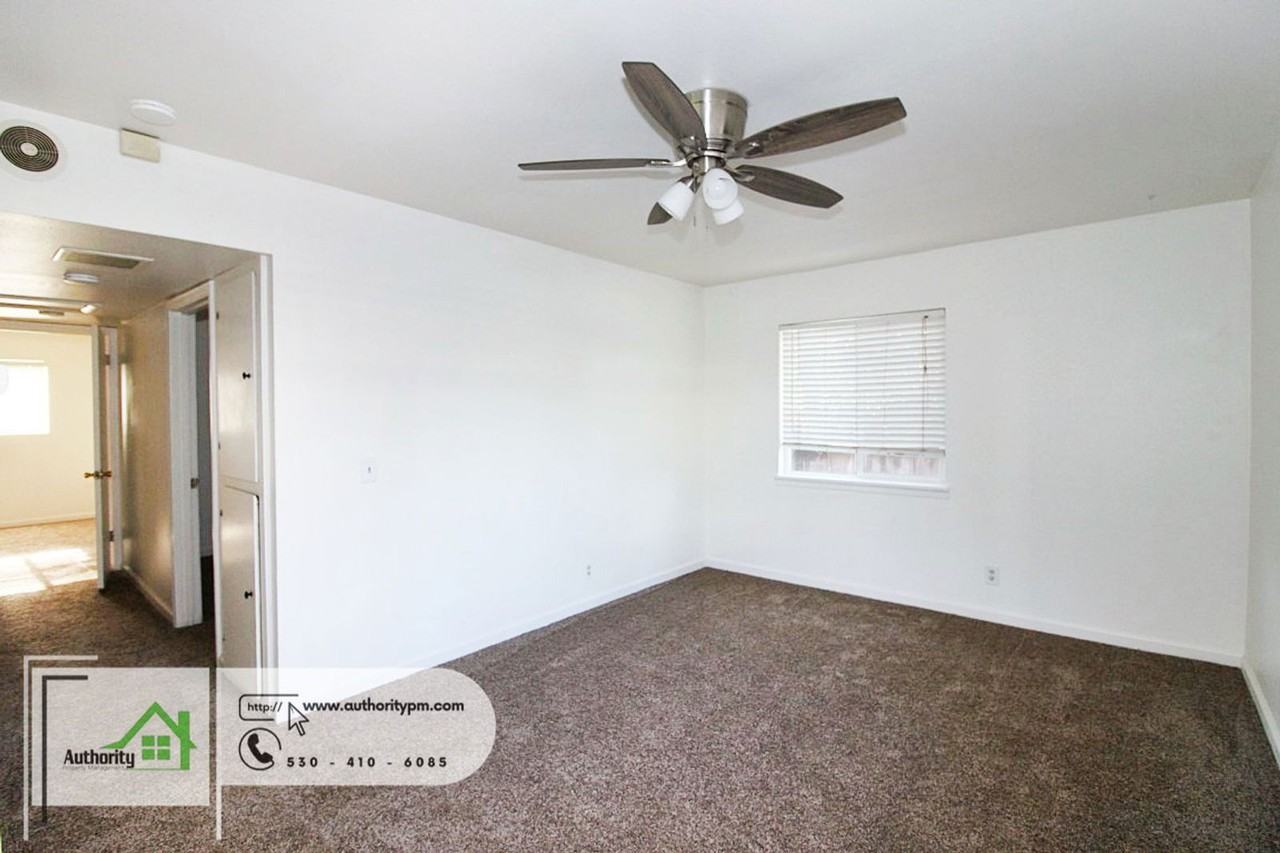 19087 Leaf Ln - Photo 6 of 16