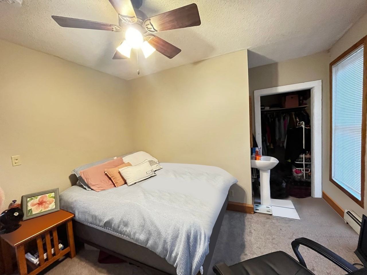 1092 18th Ave Se #1 - Photo 5 of 14