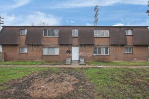 featured image of 2872 Howey Rd #D