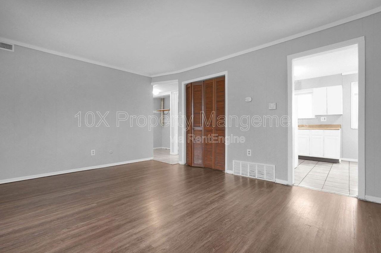 2872 Howey Rd #D - Photo 7 of 26