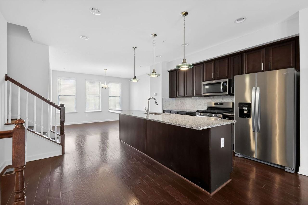 9908 Wood Edge Way - Photo 6 of 16