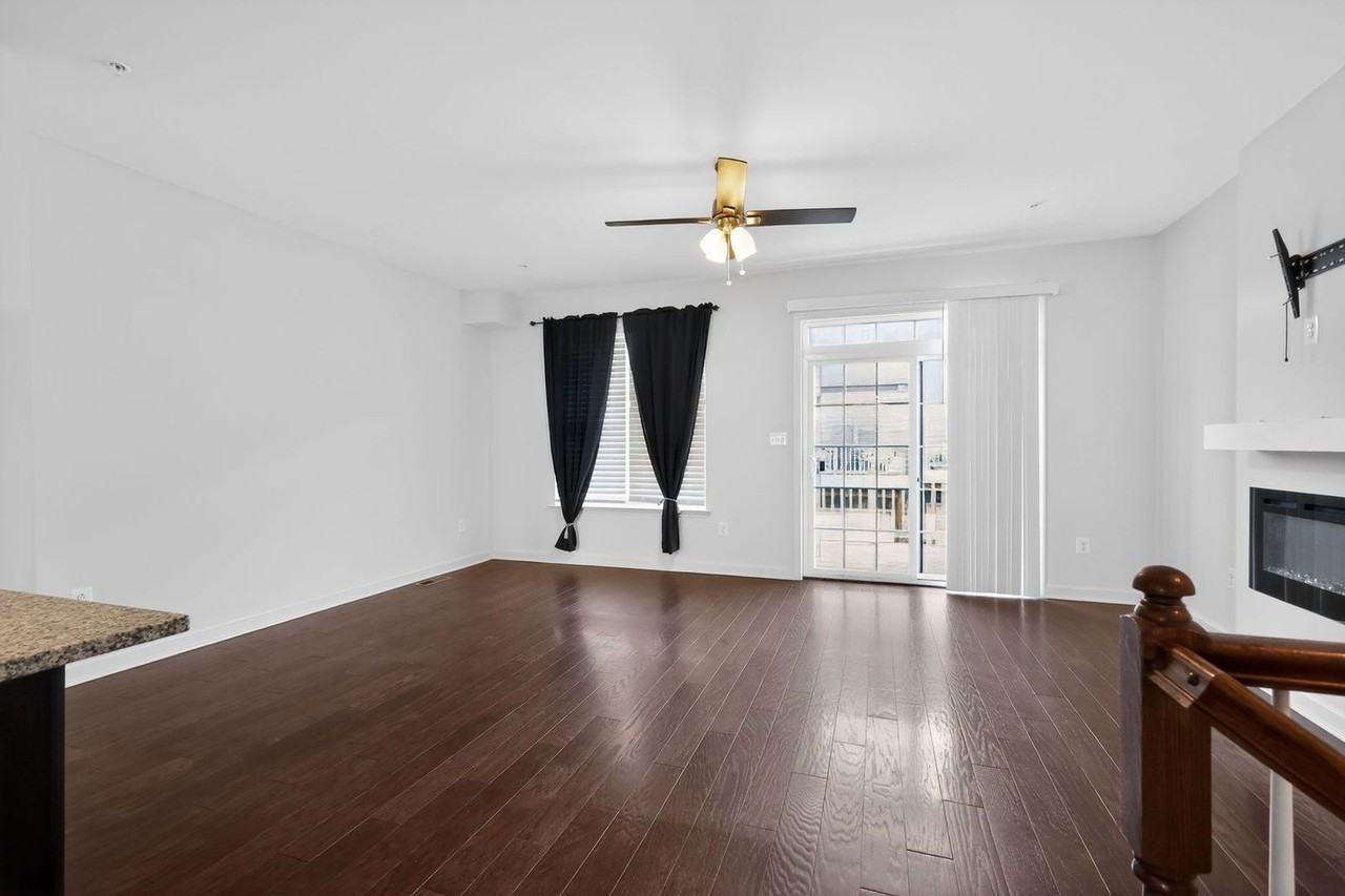 9908 Wood Edge Way - Photo 5 of 16