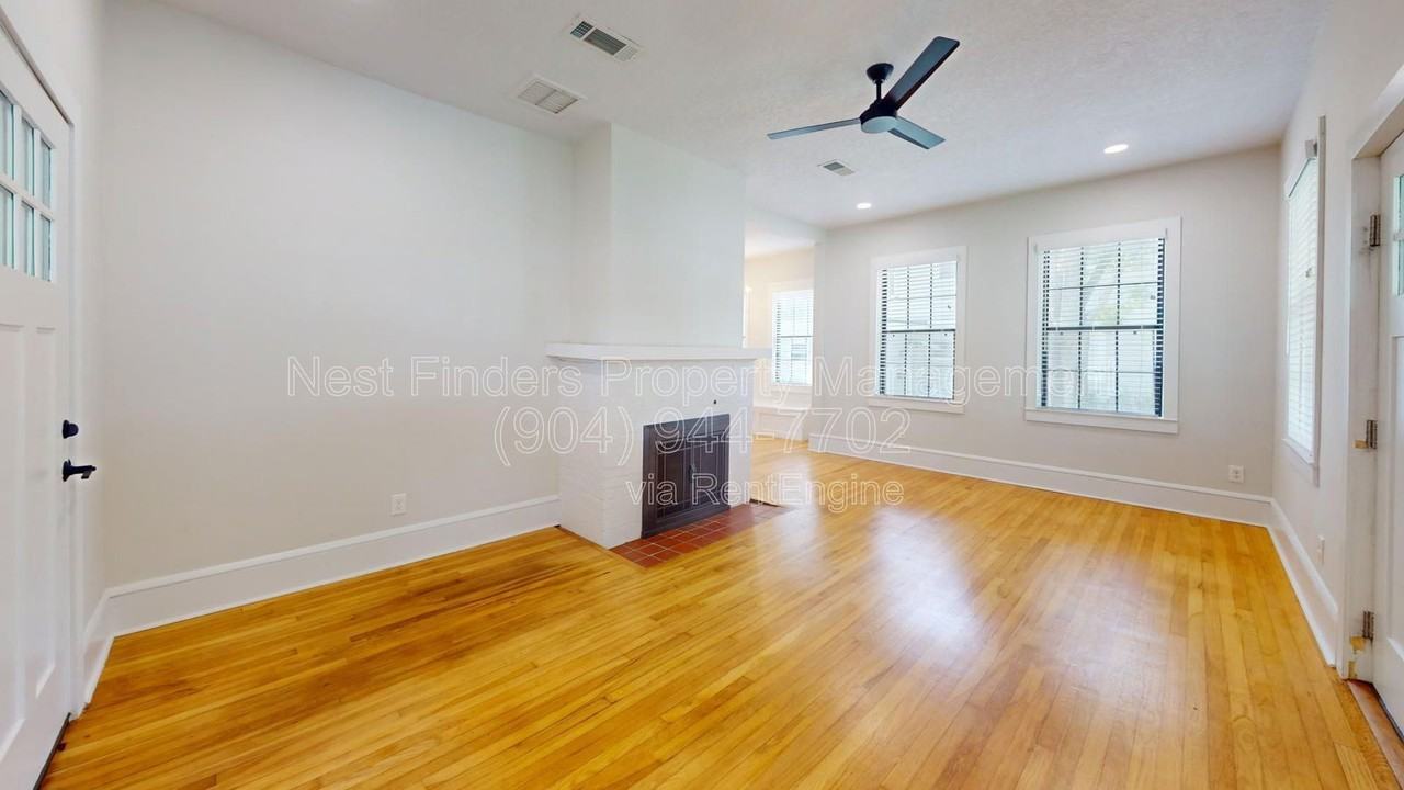 1108 Landon Ave - Photo 6 of 33