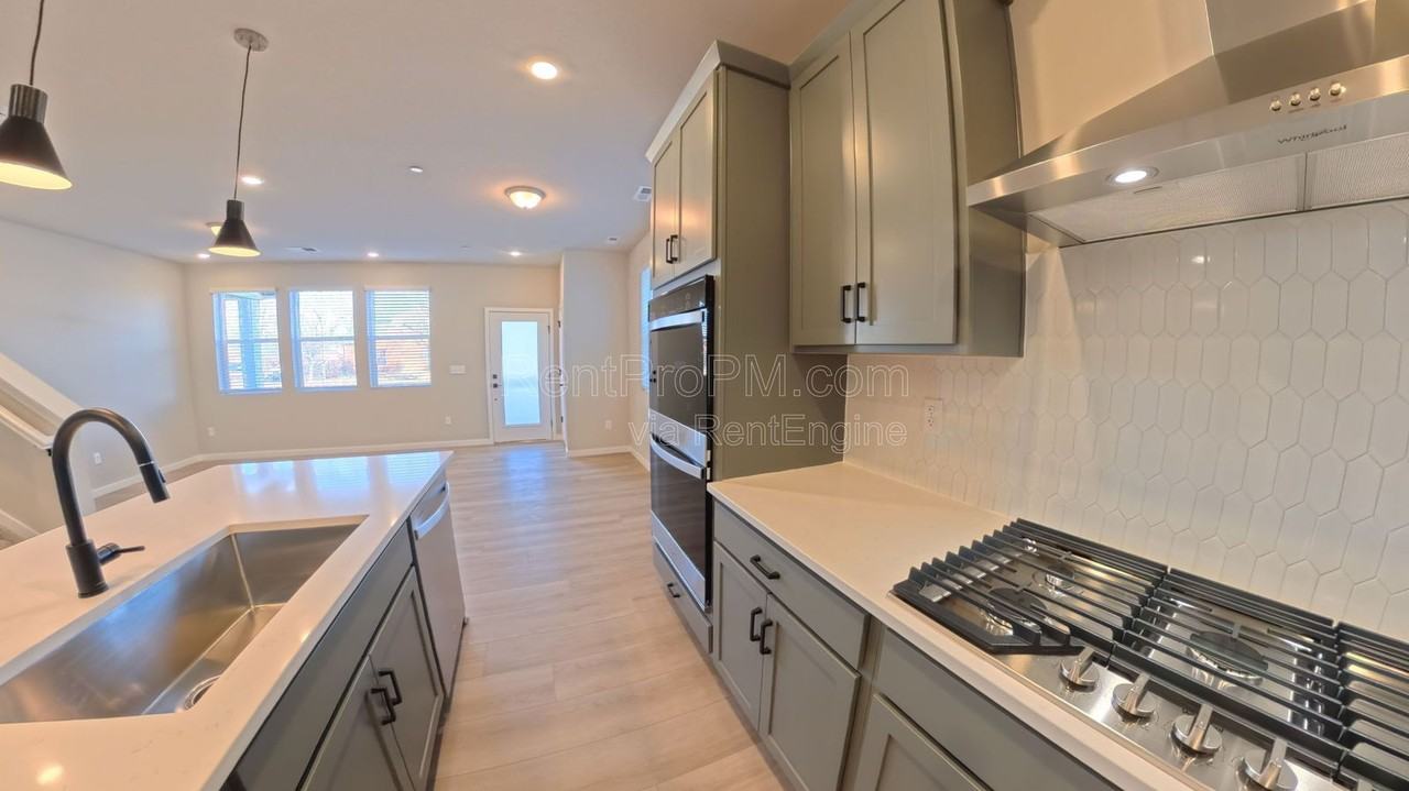 776 Nob Hill Ln #1 - Photo 7 of 23