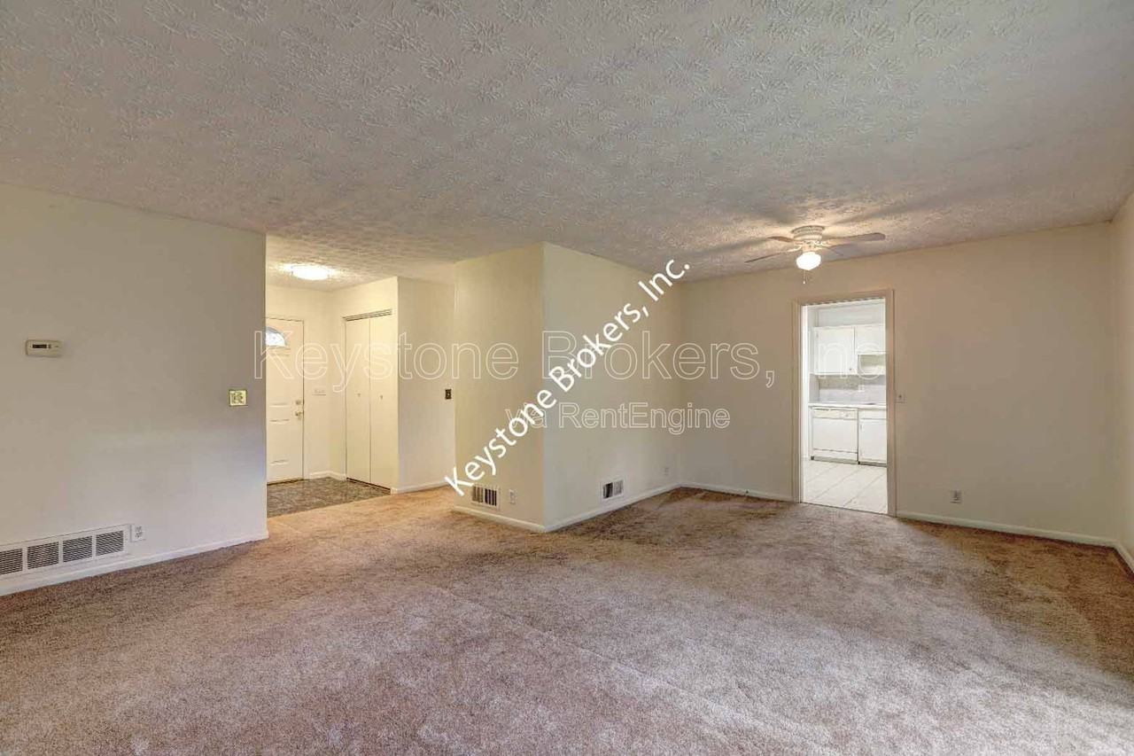 5805 Singleton Rd - Photo 7 of 17