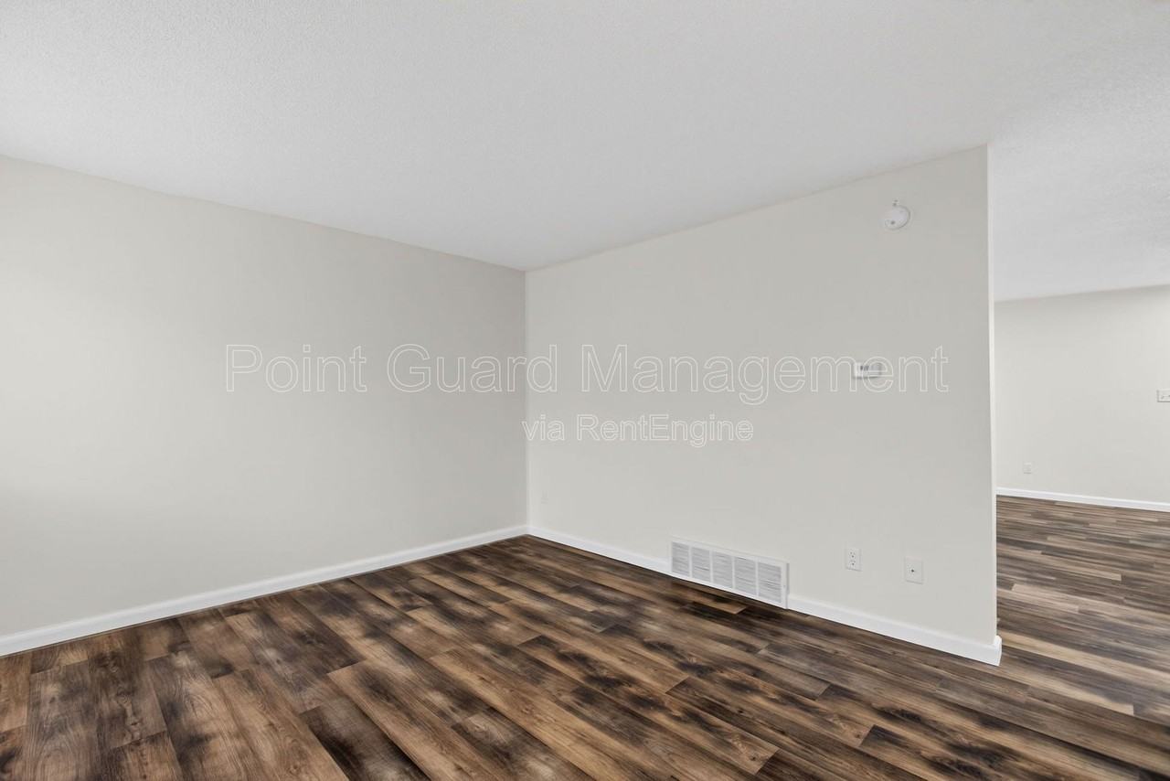 1830 S Cleveland Ave - Photo 2 of 25