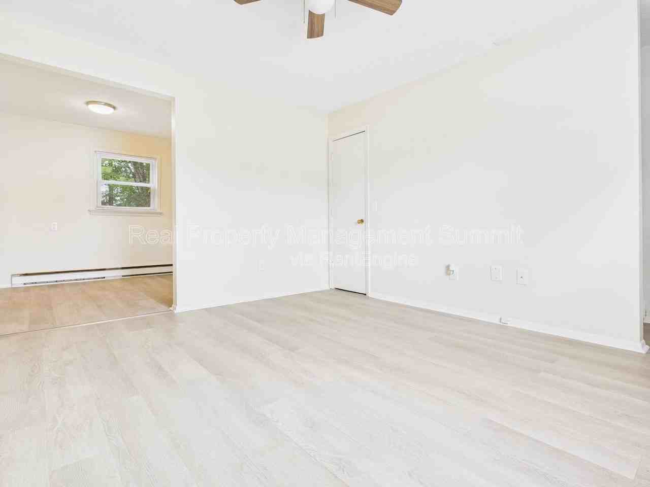 441 Steeles Fort Rd #2 - Photo 3 of 11