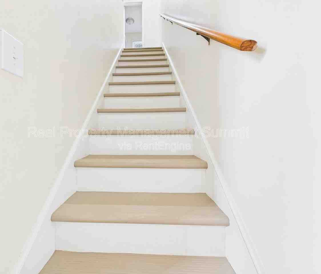 441 Steeles Fort Rd #2 - Photo 6 of 11