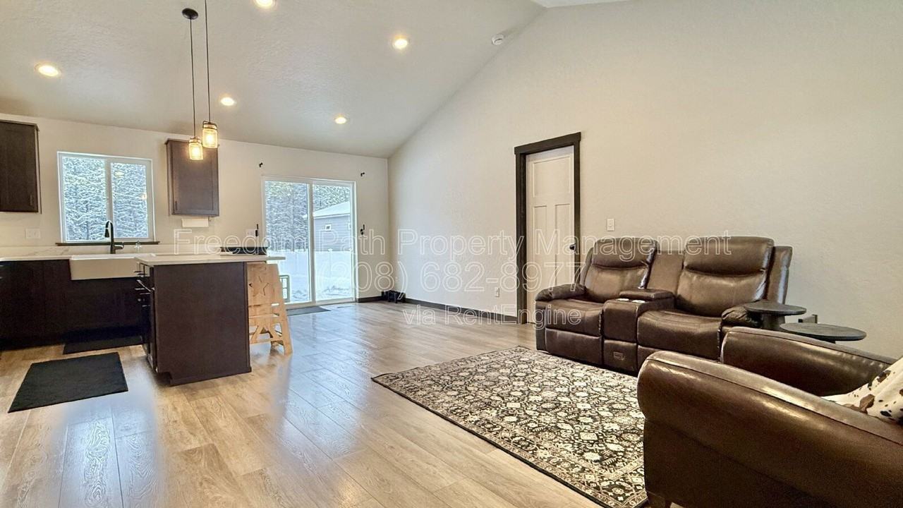 31015 N Alice Ct - Photo 3 of 30