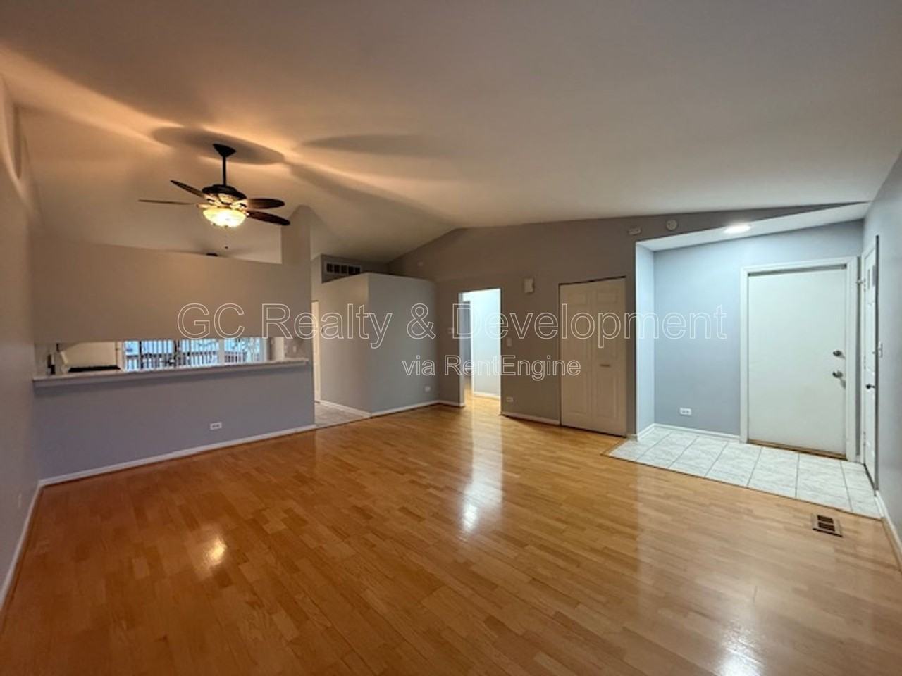 624 Thorndale Dr - Photo 3 of 16