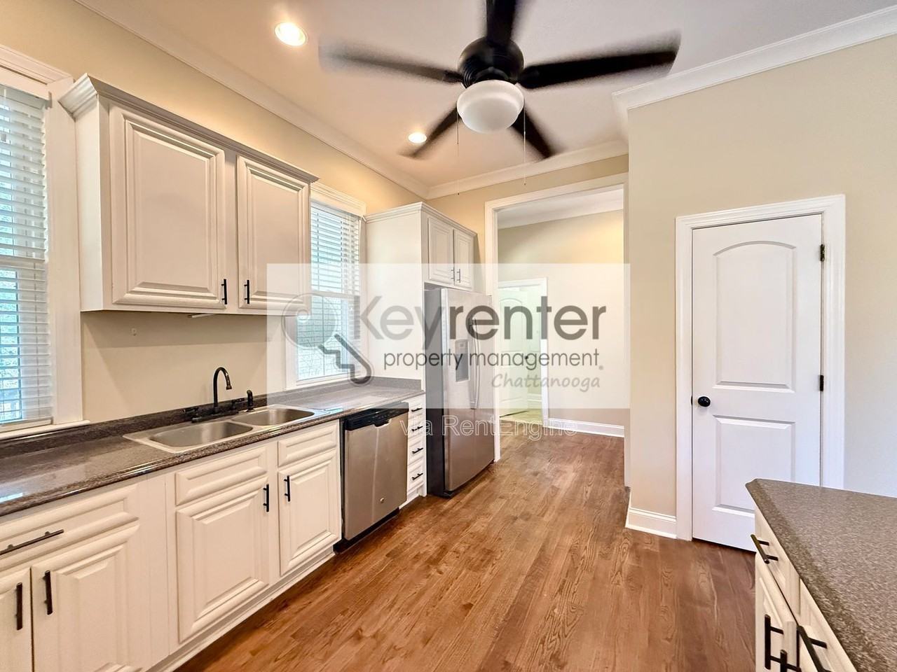 2769 Haywood Ave - Photo 5 of 15