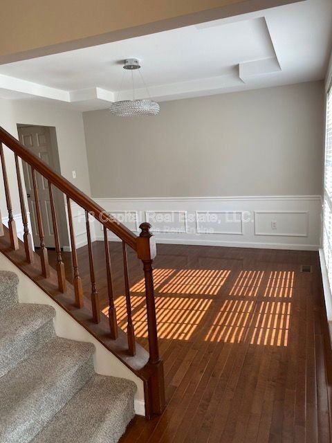 2852 Fairway Dr - Photo 3 of 39